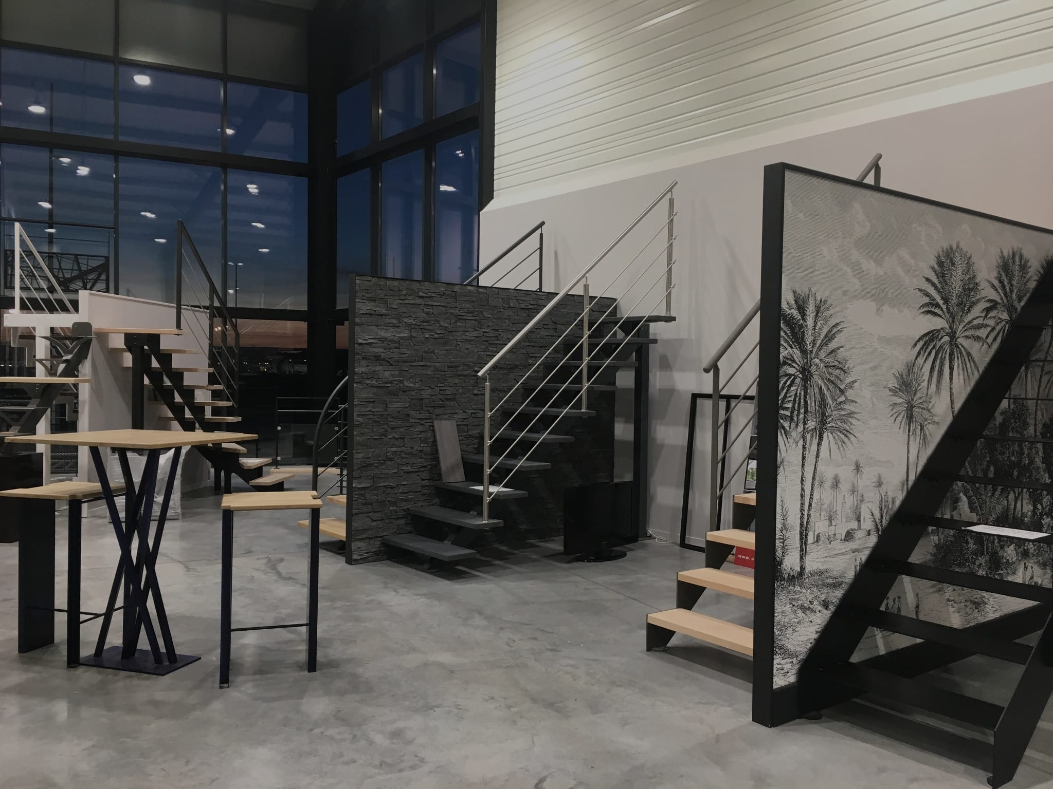 Showroom Escalier Design 14 à Ifs